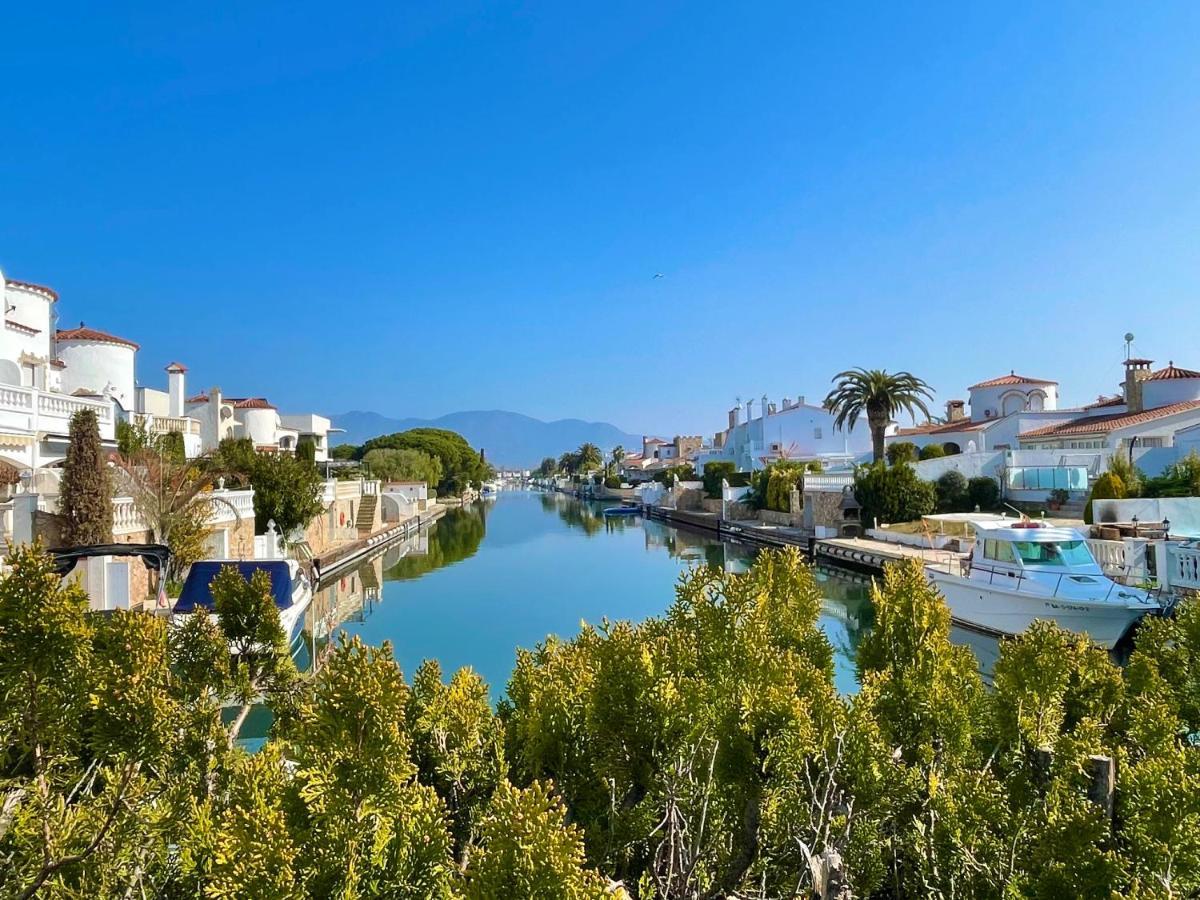 Apartamento Vistas Al Mar Aire Acondicionado Wifi Empuriabrava Ngoại thất bức ảnh